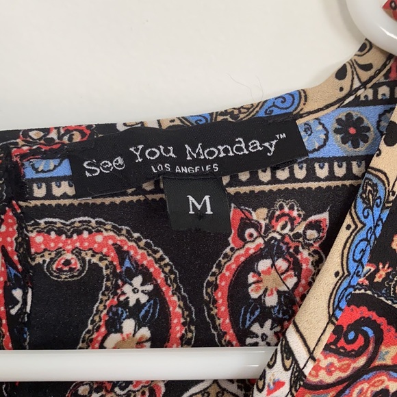 See You Monday Women’s Boho Festival Top with Fringed Bell Sleeves Size L - Picture 4 of 6